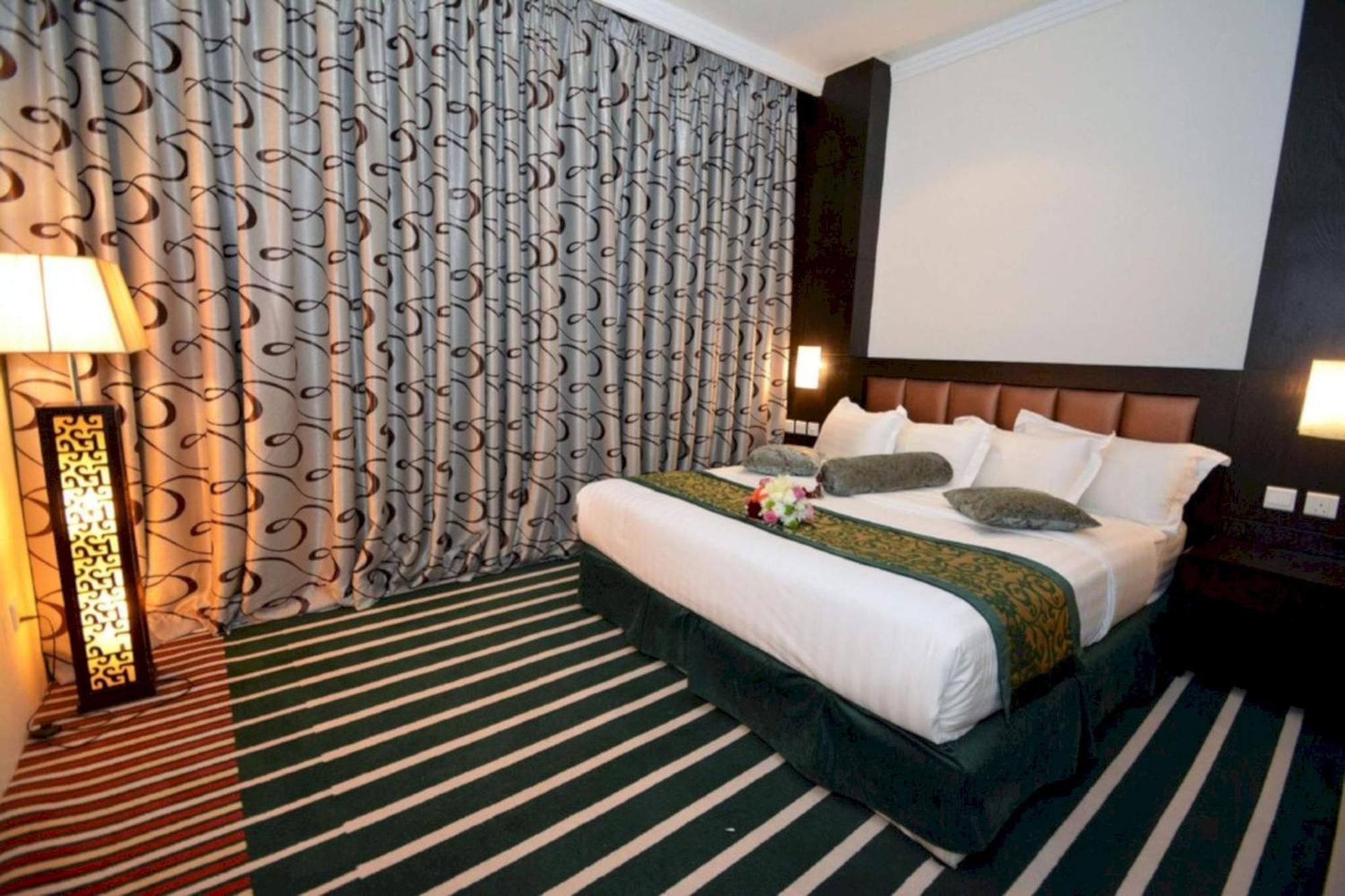 ריאד Sunday Millennia Hotel מראה חיצוני תמונה