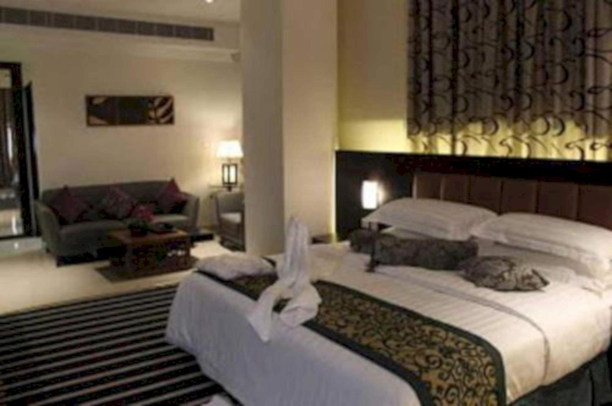 ריאד Sunday Millennia Hotel מראה חיצוני תמונה